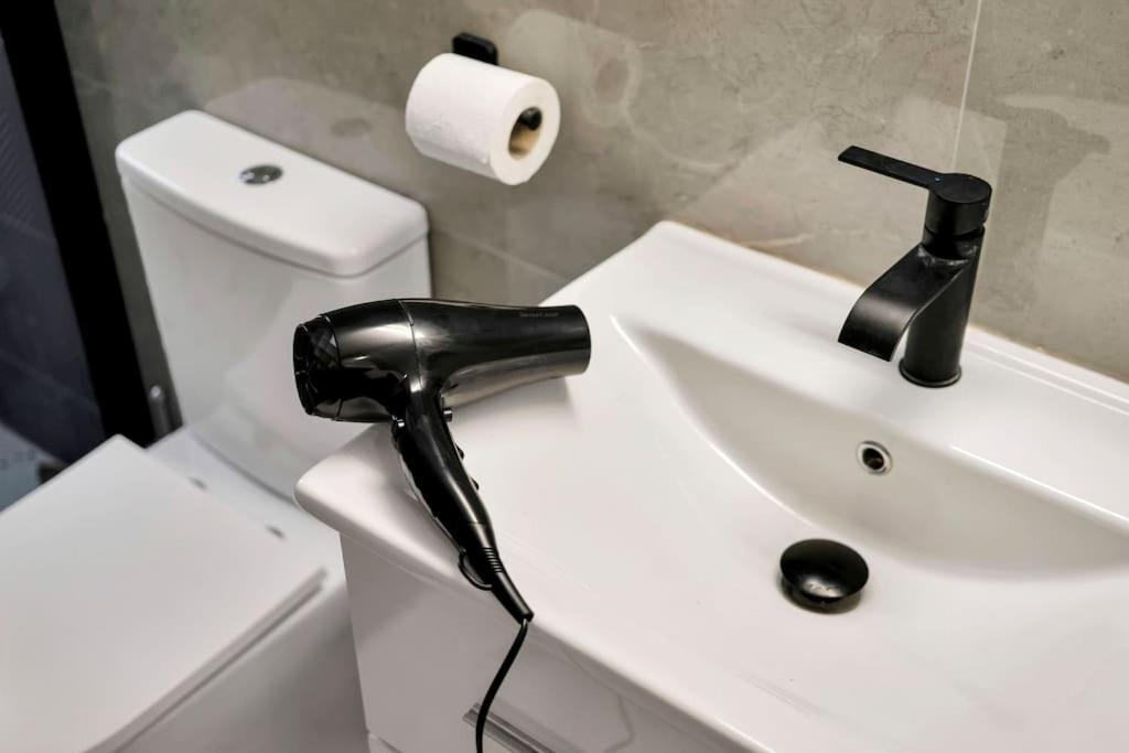 Artemis Modern Apartment Ateny Zewnętrze zdjęcie
