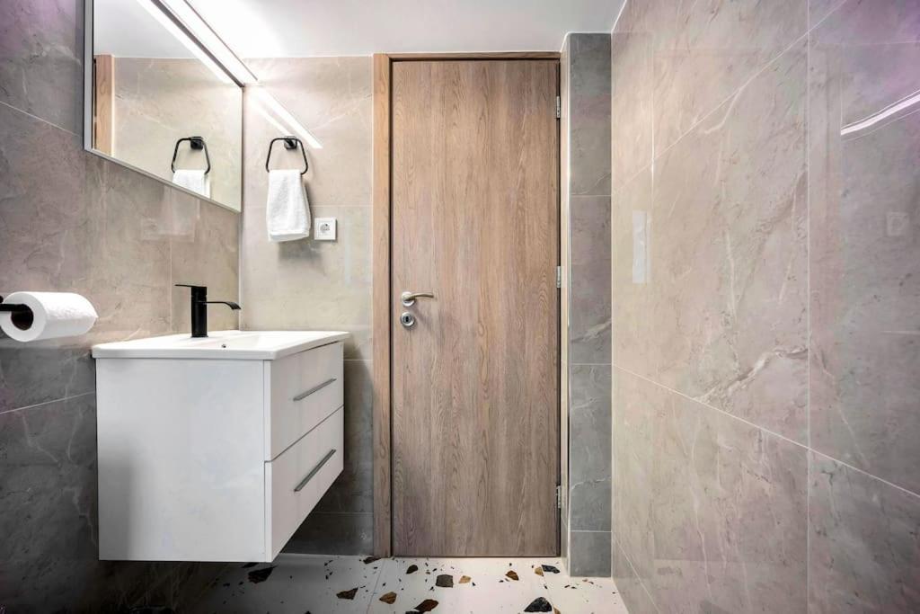 Artemis Modern Apartment Ateny Zewnętrze zdjęcie